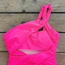 Maca Magenta Cut out