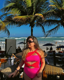 Maca Magenta Color block Cut out