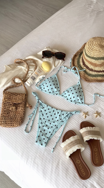 Polka dots blue